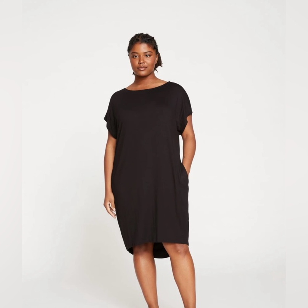 Universal Standard Helen Liquid Jersey Shift Dress (L, 22-24)